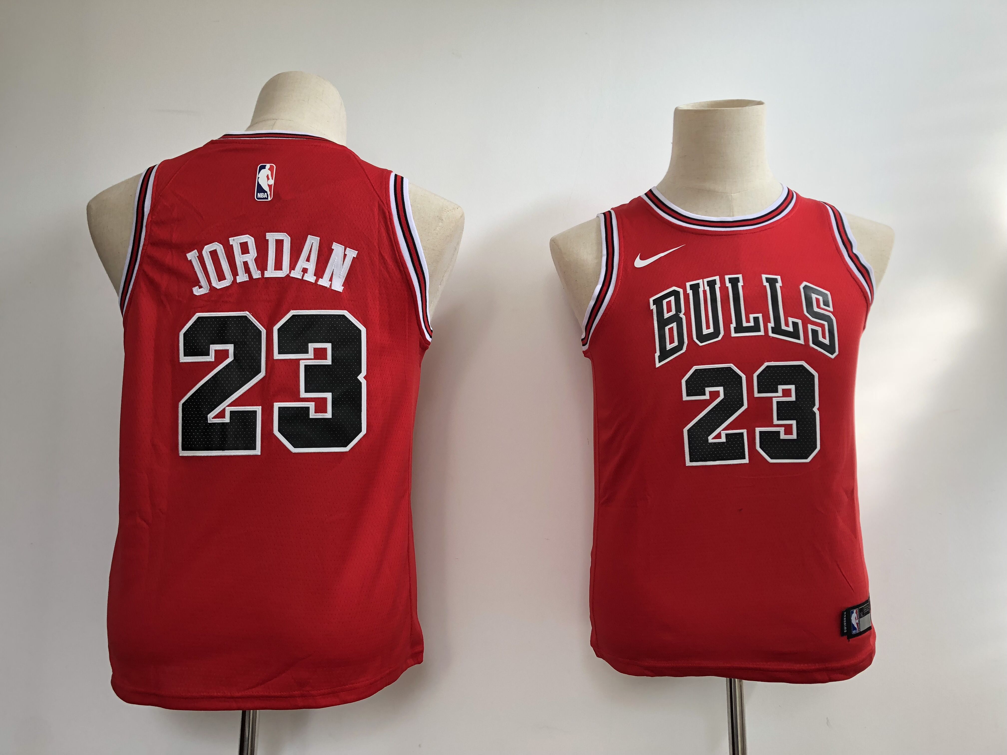 Youth Chicago Bulls #23 Jordan red Nike NBA Jerseys